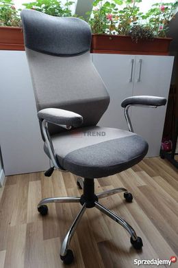 Комп'ютерне крісло Q-319 Signal Сірий жива фотографія