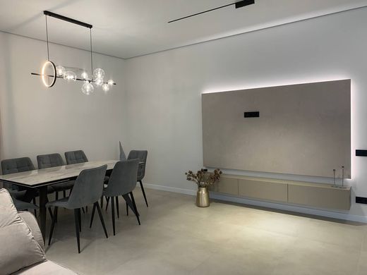 Стілець CHIC MATT Velvet Signal Сірий жива фотографія